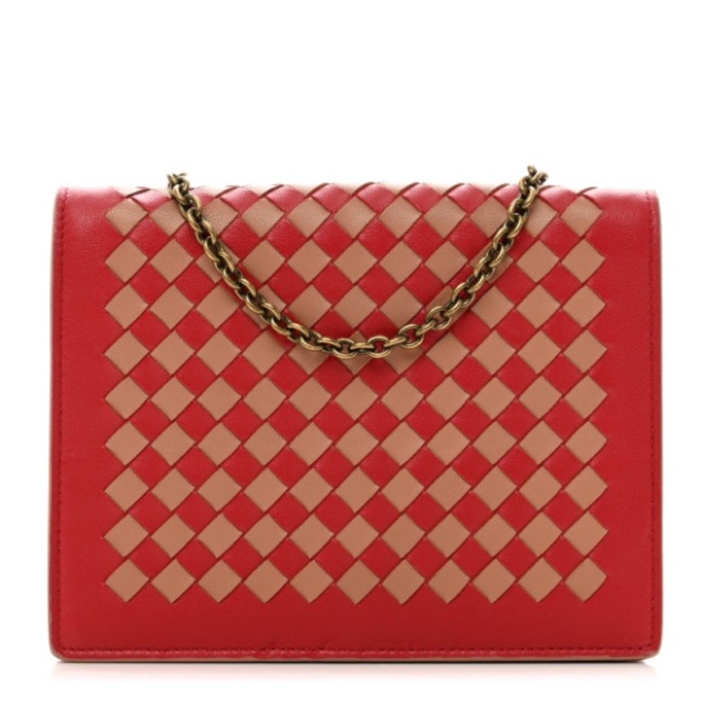Bottega Veneta wallet on chain
